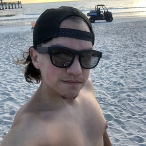 Meet your Posher, Adrian